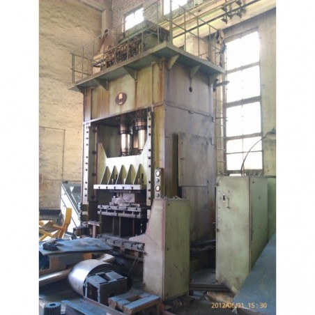 PA3438 hydraulic press with hydraulic shock absorber
