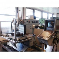CNC milling machine - Universal milling machines