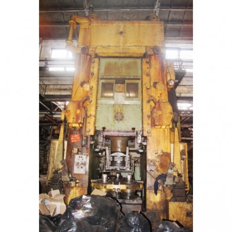 Pressa tranciatrice BARNAUL K0944 2500t