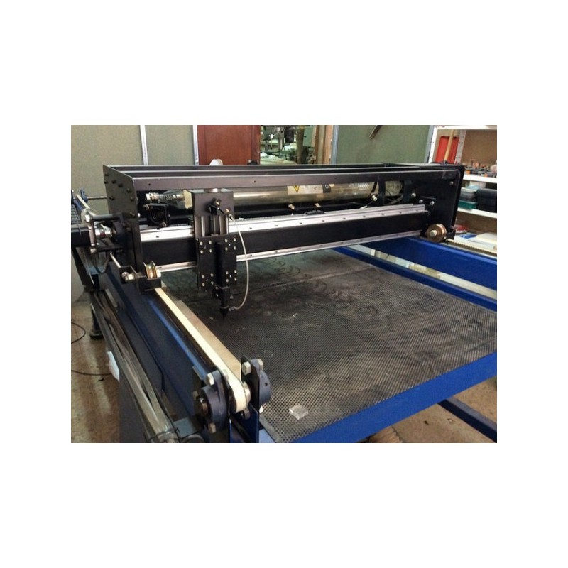 MAQUINA CORTE LASER