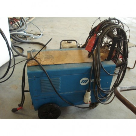 MEDIUM WELDING MACHINE