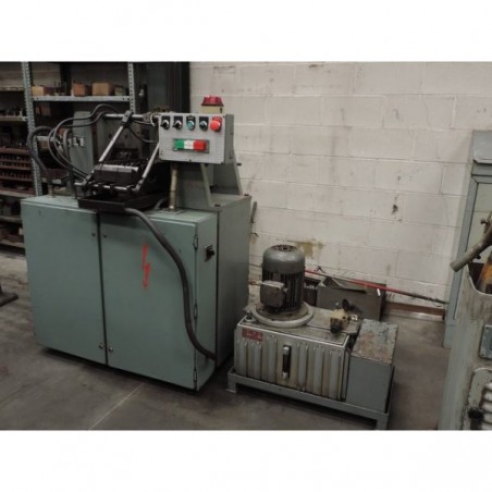 MAQUINA AUTOMATICA DE CLAVAR PUNCETAS A EJES