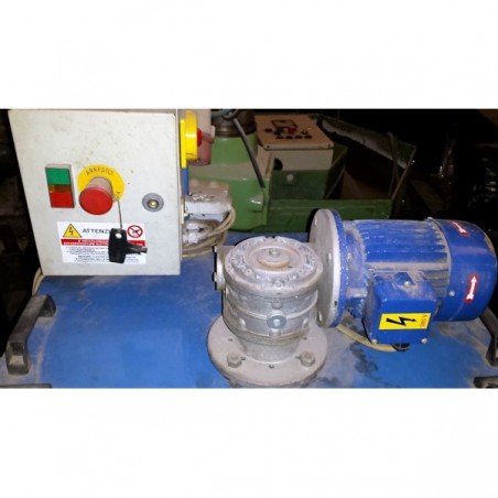 PLASTIC MIXER