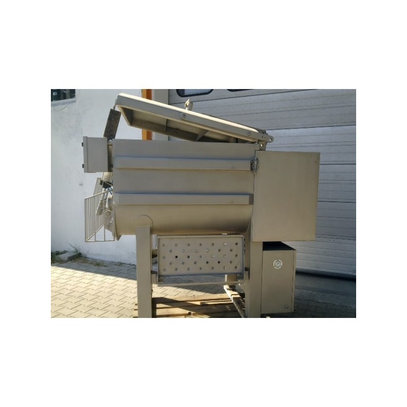 Mezcladora SERVOTECH 1200 litros (NUEVA)