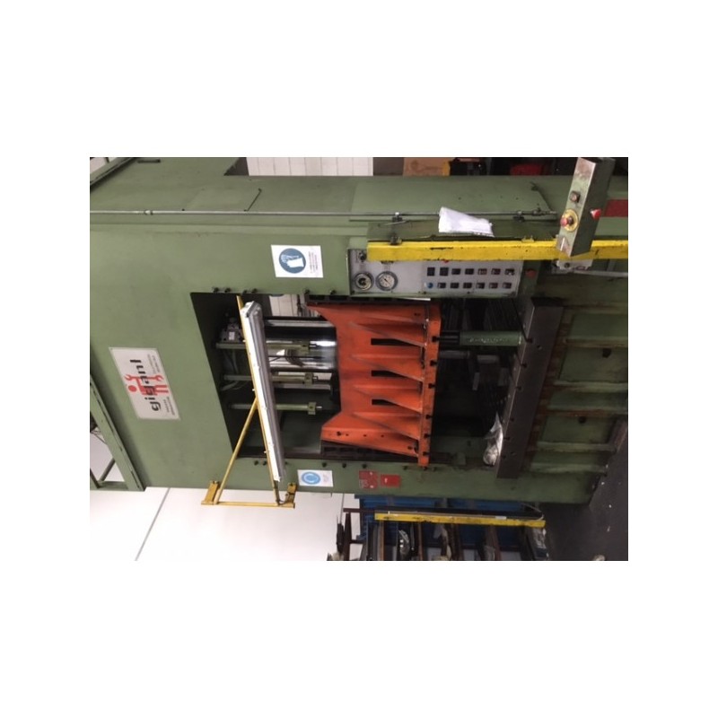 Pressa Gigant 600 ton