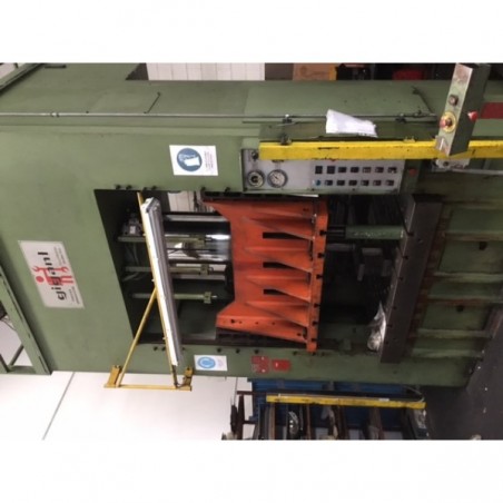 Gigant 600 ton press