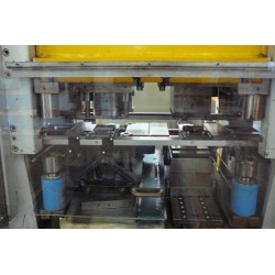 DIEFFENBACHER PO 200 A/S - Premses hidràuliques de quatre columnes