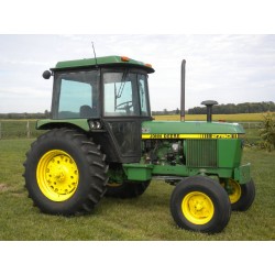 John Deere 2750 - Tractors
