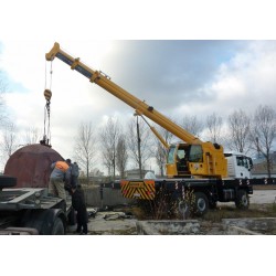 Hidrokon HK 30 18 T2 - 10 - Grues telescòpiques