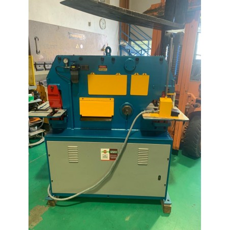 POINÇONNEUSE HYDRAULIQUE KINSLAND 60XA