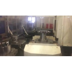 Mazak 2011 MAZAK VARIAXIS 630-5X - Centros de mecanizado de 5 ejes