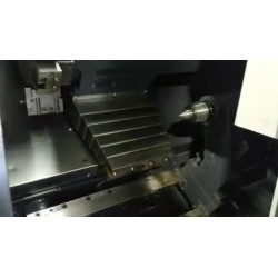 Doosan LYNX 220LMA - Tornos frontales